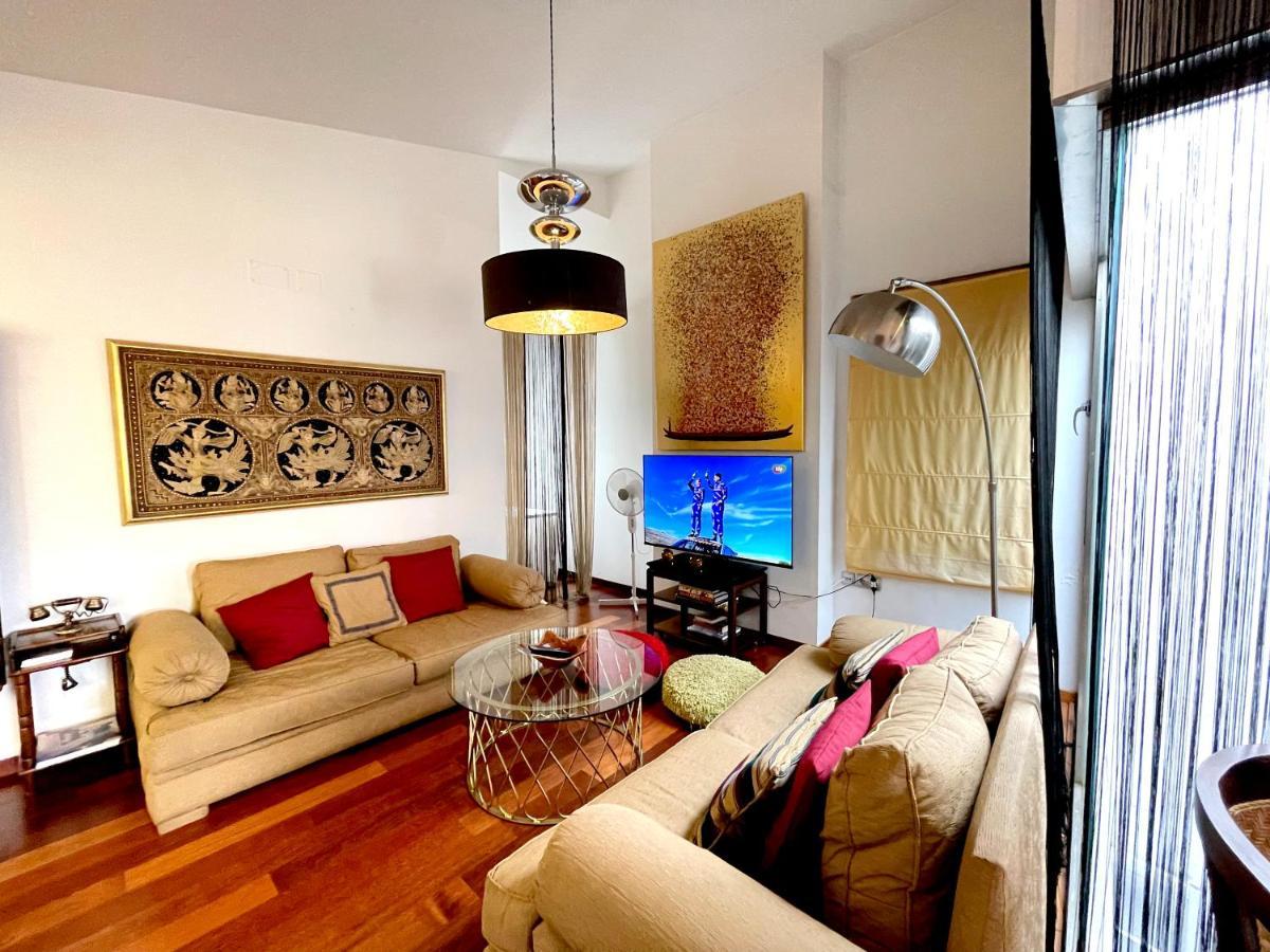 Atico En Plaza De La Constitucion 3 Bedrooms Malaga Exterior photo